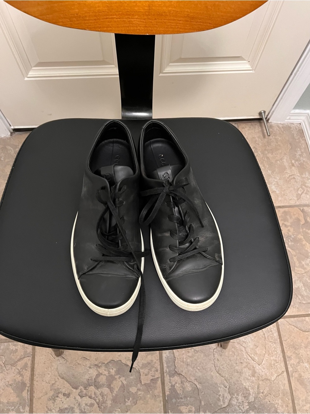 Ecco Black Leather Low-Top Sneakers with White Sole